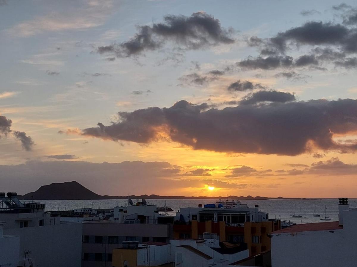דירות קורלחו Precioso Atico Con Vistas Al Mar Parking Gratuito מראה חיצוני תמונה